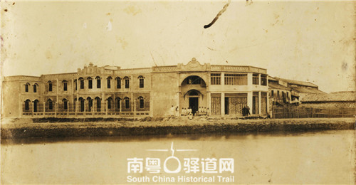 １